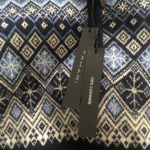 Tahari men’s sweater